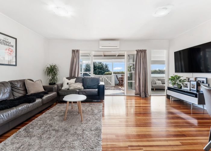  at 11b Waiora Road, Stanmore Bay, Rodney, Auckland