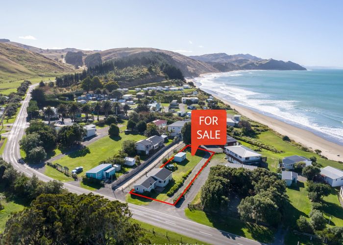  at 17 Jetty Road, Castlepoint, Tīnui