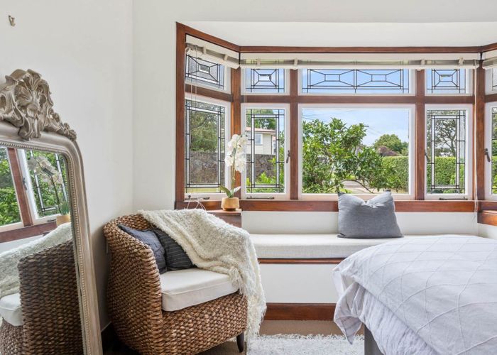  at 54 Seacliffe Road, Hillsborough, Auckland