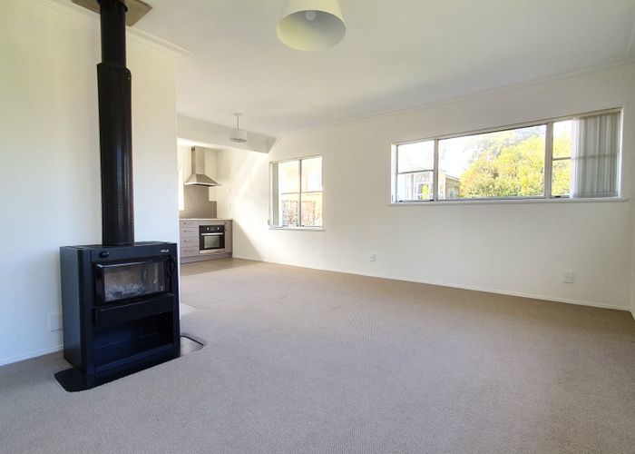  at 2/44 Moore St, Howick, Manukau City, Auckland