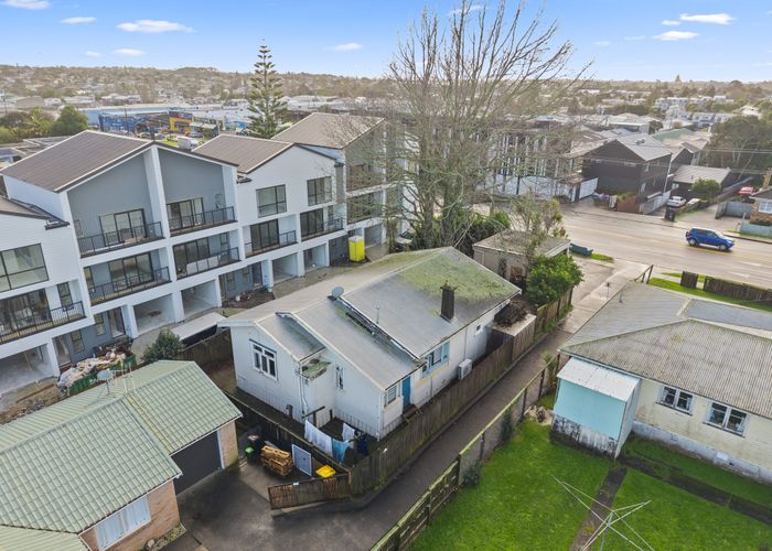  at 4050 Great North Road, Glen Eden, Waitakere City, Auckland