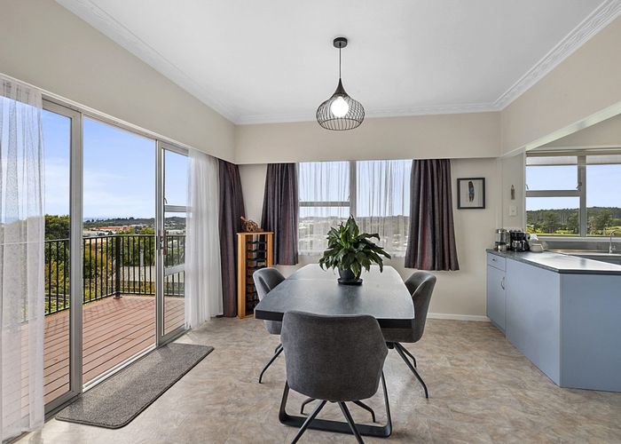  at 8 Hillcrest Street, Glen Avon, New Plymouth, Taranaki