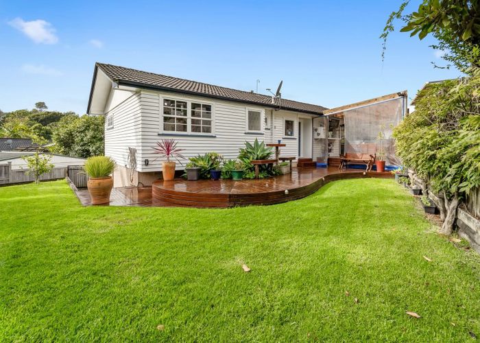 Free property data for 43 Cranston Street, Torbay, Auckland homes.co.nz