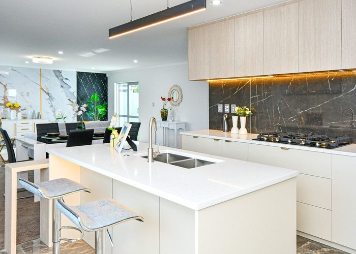 at 2/6 Beihlers Road, Manurewa, Manukau City, Auckland