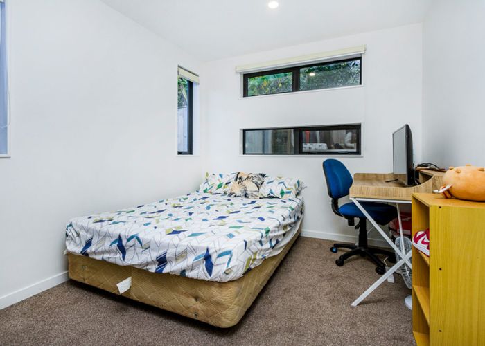  at 122C Lancaster Road, Beach Haven, North Shore City, Auckland