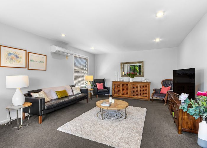  at 2 Woodbank Street, Somerfield, Christchurch