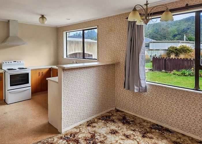  at 343 Wellington Road, Wainuiomata, Lower Hutt, Wellington