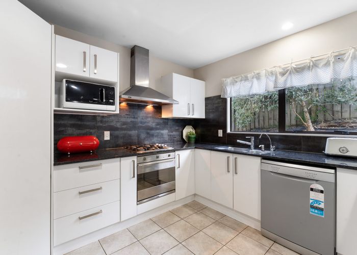  at 12 Carrowmore, Pinehill, North Shore City, Auckland