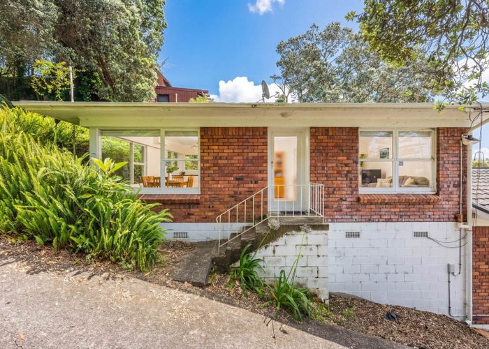  at 1/27 Glencoe Road, Browns Bay, North Shore City, Auckland