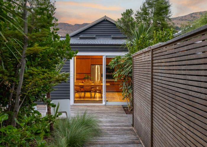  at 60 Oxford Street, Lyttelton, Lyttelton
