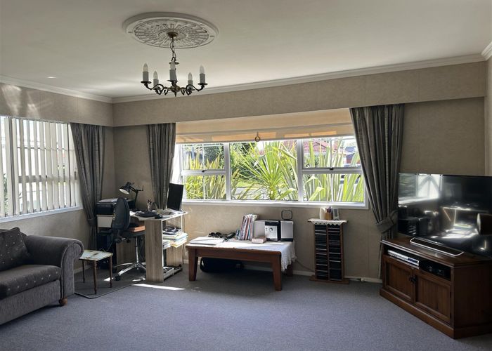 at 2 Chequers Avenue, Chartwell, Hamilton
