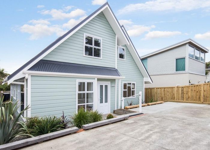  at 27B Pinnacle Street, Seatoun, Wellington