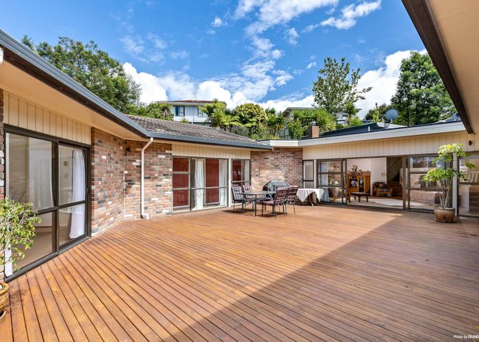  at 89 Porritt Avenue, Chatswood, Auckland