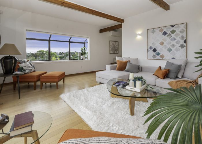  at 3 Jeff Place, Howick, Auckland