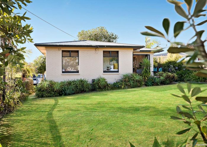  at 65A Arran Rd, Browns Bay, North Shore City, Auckland