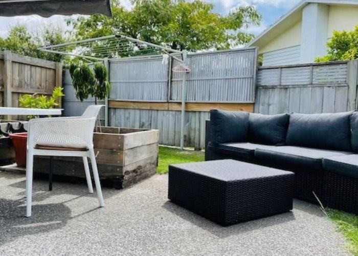  at 5 Magdalen Crescent, Pirimai, Napier