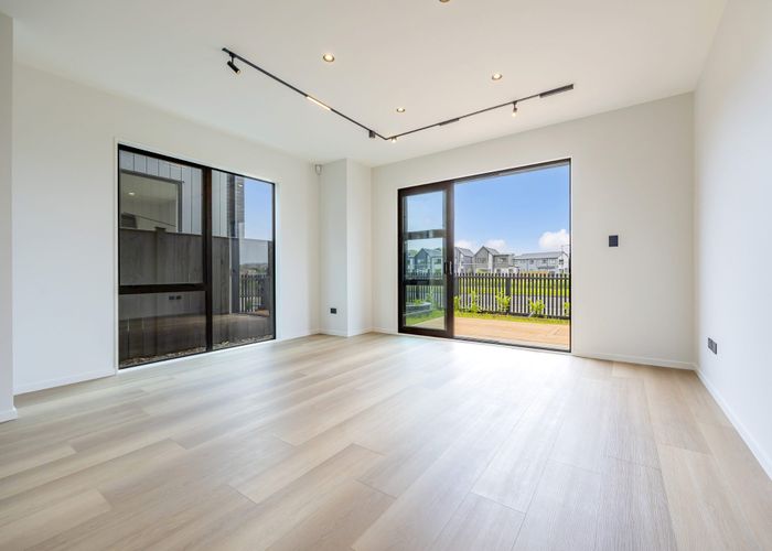  at 8 Kartolina Crescent, Huapai, Rodney, Auckland