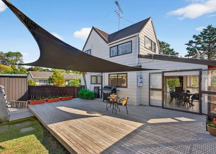  at 2/36 Gatman Street, Birkdale, North Shore City, Auckland