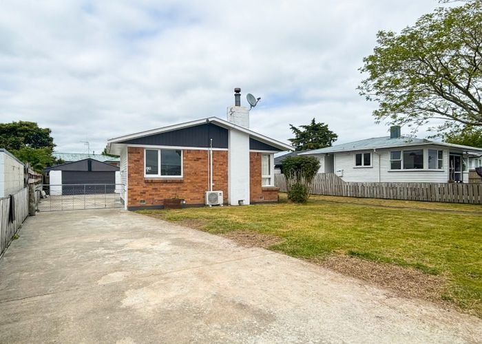  at 77 Collins Road, Melville, Hamilton