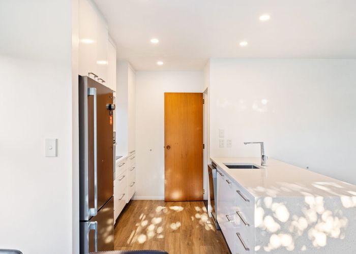  at 2/1 Winchester Street, Merivale, Christchurch City, Canterbury