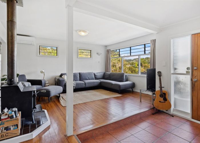  at 8 James Grove, Stokes Valley, Lower Hutt, Wellington