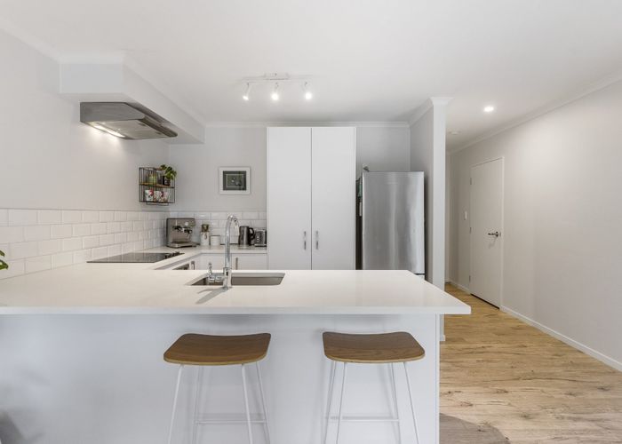  at 1/17 Abbeygate Street, Birkdale, Auckland