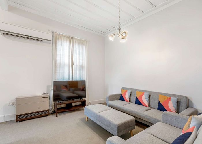  at 127 Linton Street, West End, Palmerston North, Manawatu / Whanganui