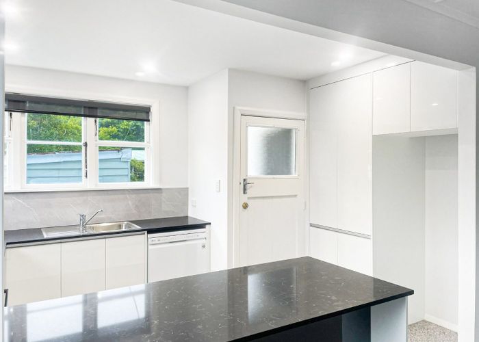  at 31 Pinehaven Road, Pinehaven, Upper Hutt, Wellington