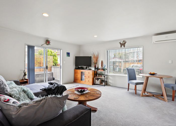  at 3/3 Orchard Street, Avondale, Auckland