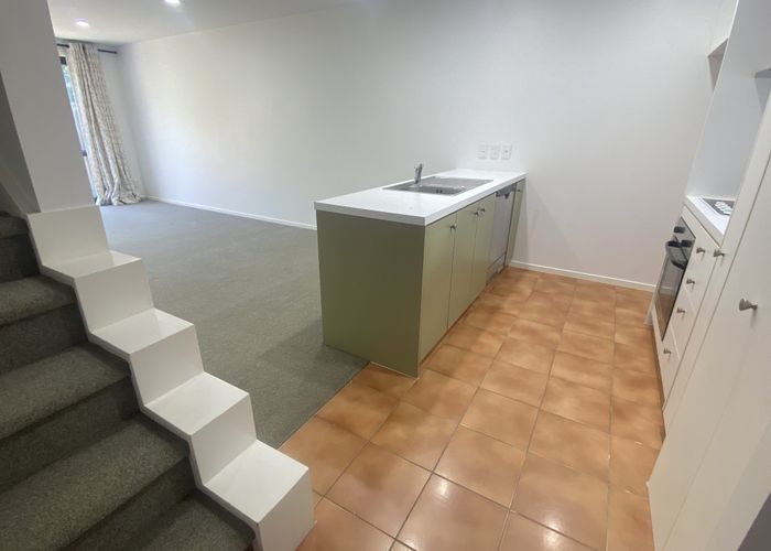  at 10/955 Mount Eden Road, Mount Eden, Auckland City, Auckland