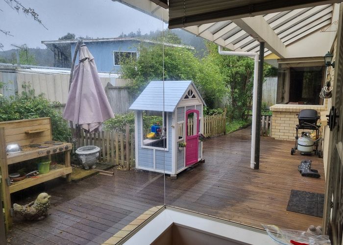  at 9 Manuka Street, Stokes Valley, Lower Hutt, Wellington