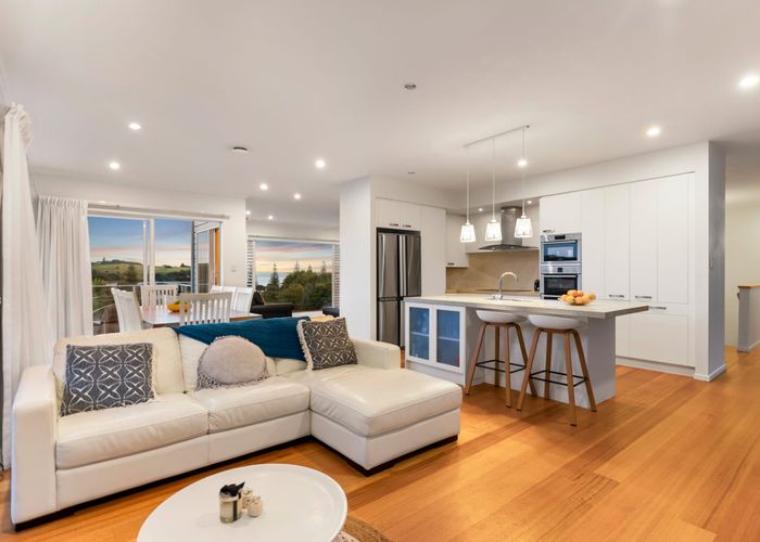  at 24 Kotanui Avenue, Army Bay, Rodney, Auckland