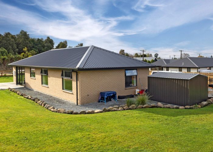  at 6 Hislop Street, Geraldine