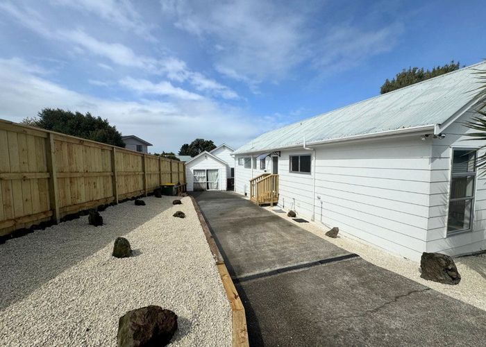  at 9 Woodhouse Place, West Harbour, Waitakere City, Auckland