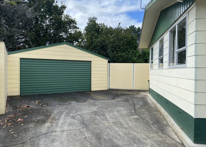 at 14 Brookbank Place, Glenview, Hamilton, Waikato