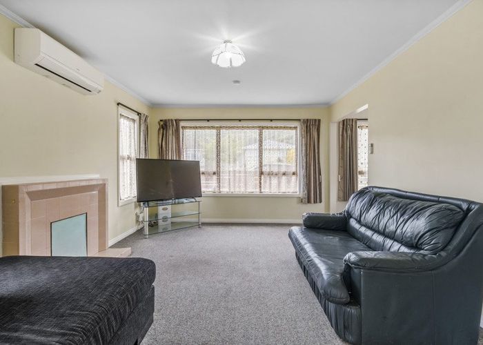  at 27 Frederick Street, Wainuiomata, Lower Hutt