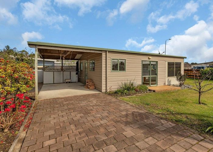  at 43 Tamure Place, Ruakaka