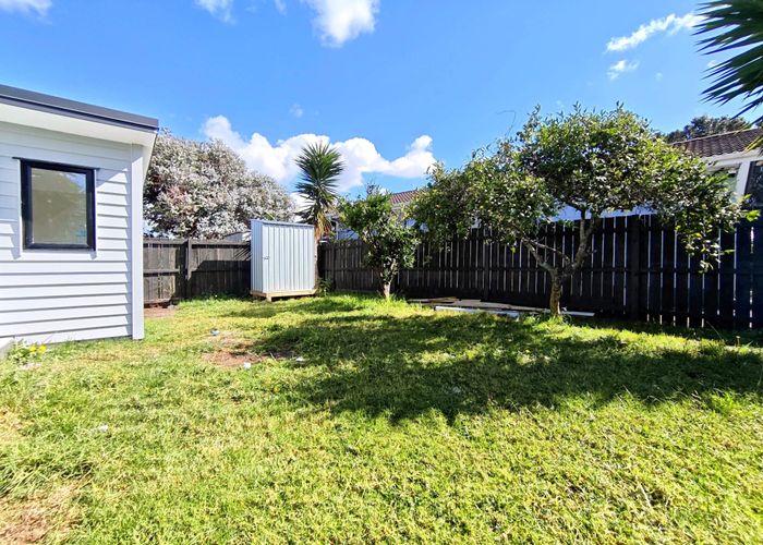  at 2/4 Martha Lane, Weymouth, Manukau City, Auckland