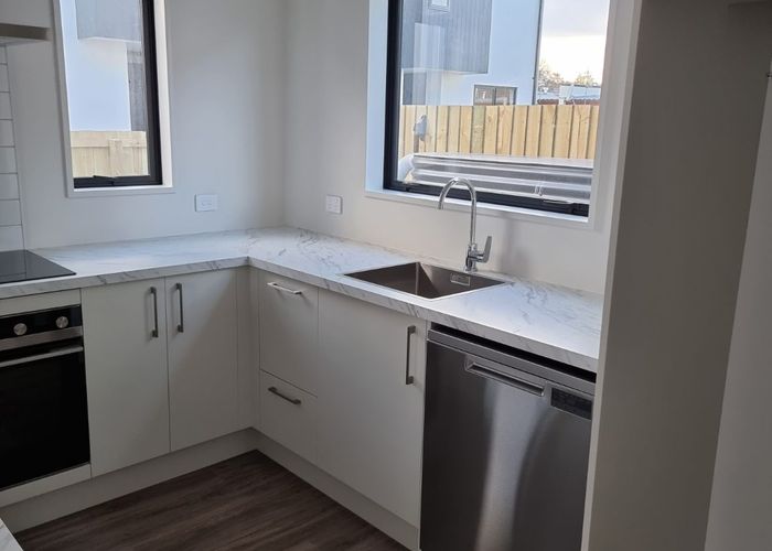  at 2/58 Olliviers Road, Phillipstown, Christchurch City, Canterbury