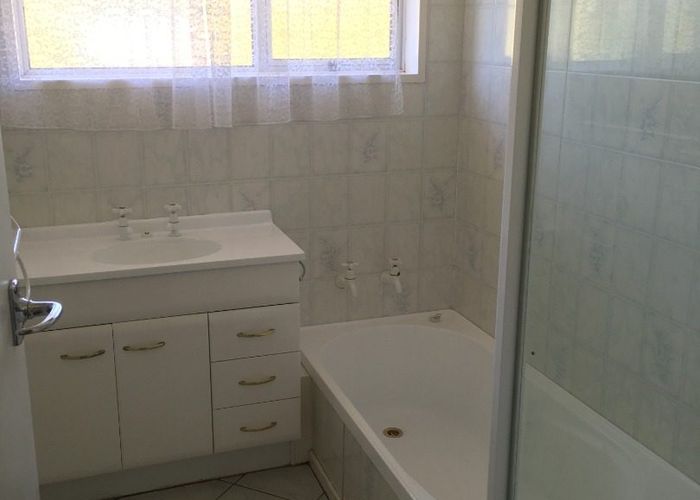  at 27 Charnwood Crescent, Bishopdale, Christchurch City, Canterbury