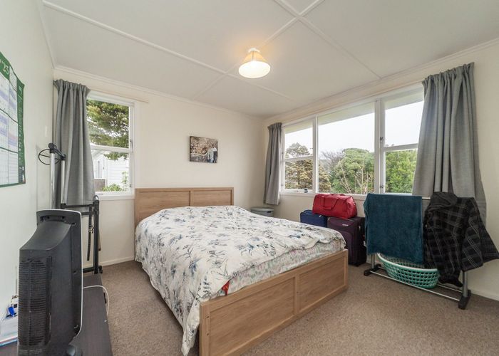  at 52 Braithwaite Street, Karori, Wellington, Wellington