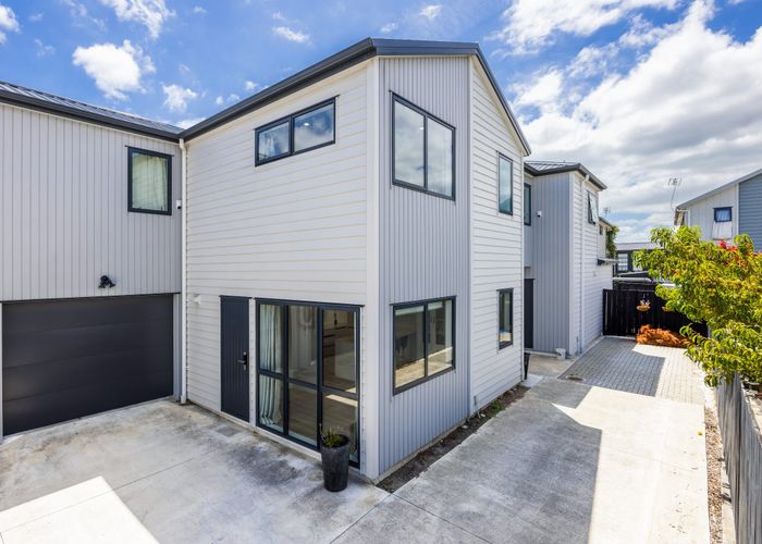  at 27C Megan Avenue, Pakuranga Heights, Manukau City, Auckland
