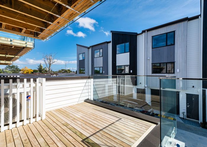  at 4/42 Waipuna Road, Mount Wellington, Auckland City, Auckland