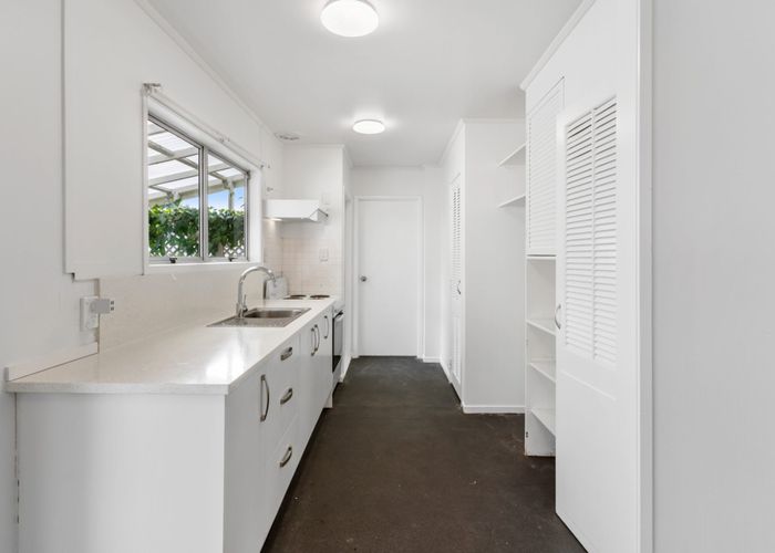  at 43 Frobisher Way, Clendon Park, Manukau City, Auckland