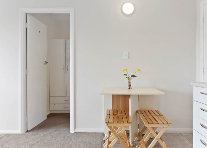  at 7/29 Fairview Road, Mount Eden, Auckland City, Auckland