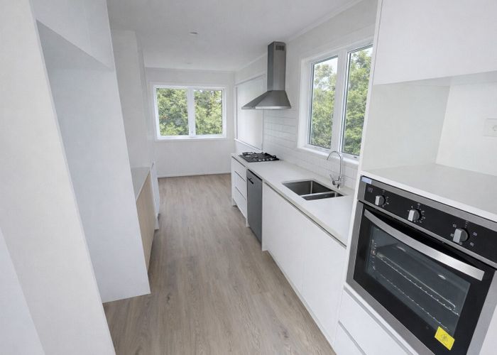  at Te Atatu South, Waitakere City, Auckland