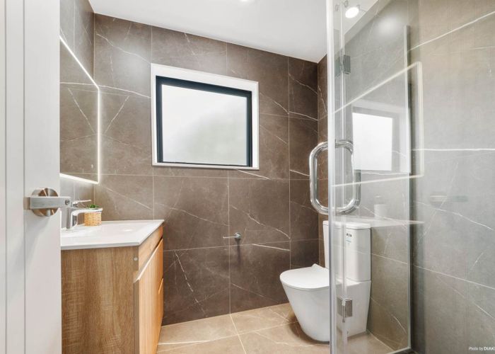  at 8F Butterworth Drive, Glendene, Waitakere City, Auckland