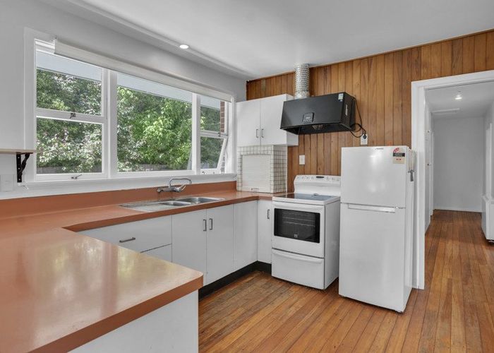  at 2 Clonbern Place, Upper Riccarton, Christchurch City, Canterbury