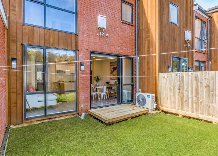  at 6 Te Rorea Lane, Mount Roskill, Auckland City, Auckland