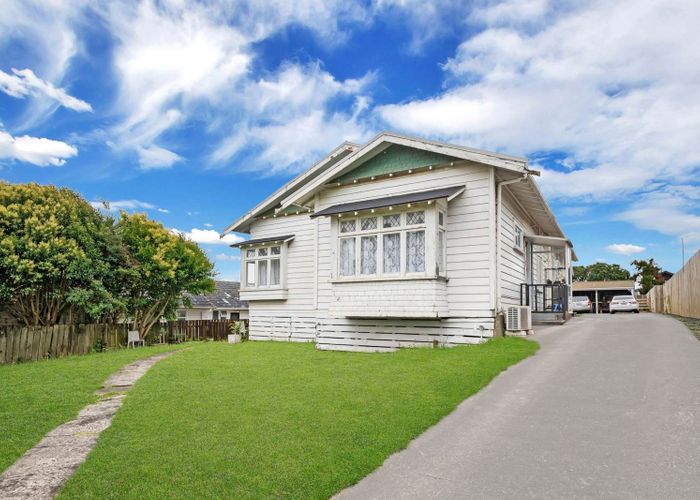  at 46  Swaffield Road, Papatoetoe, Manukau City, Auckland